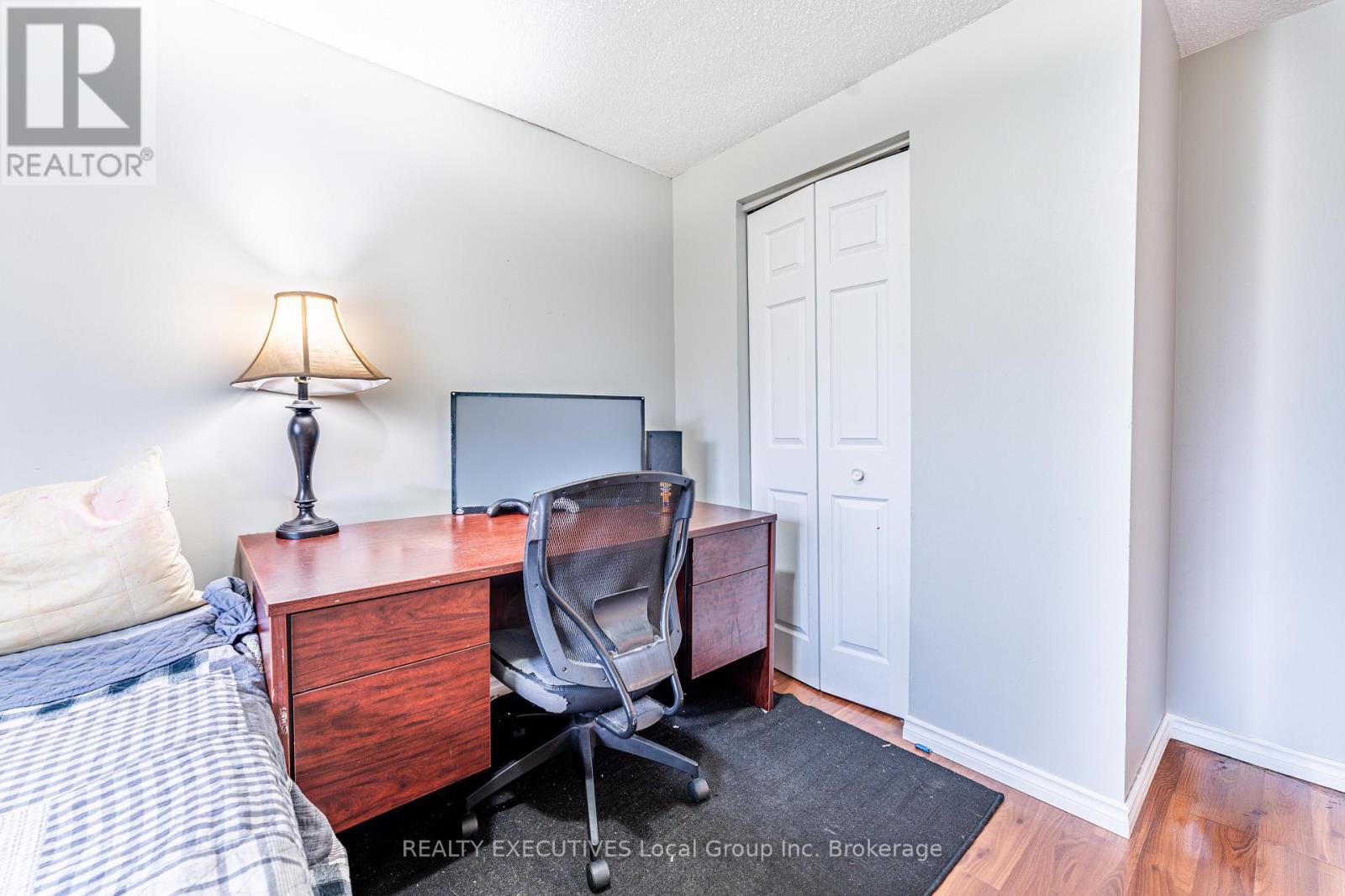 #36 398 WICKSTEAD AVENUE - 20