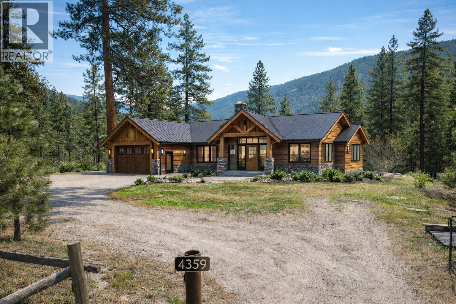4359 Maxwell Road, Peachland