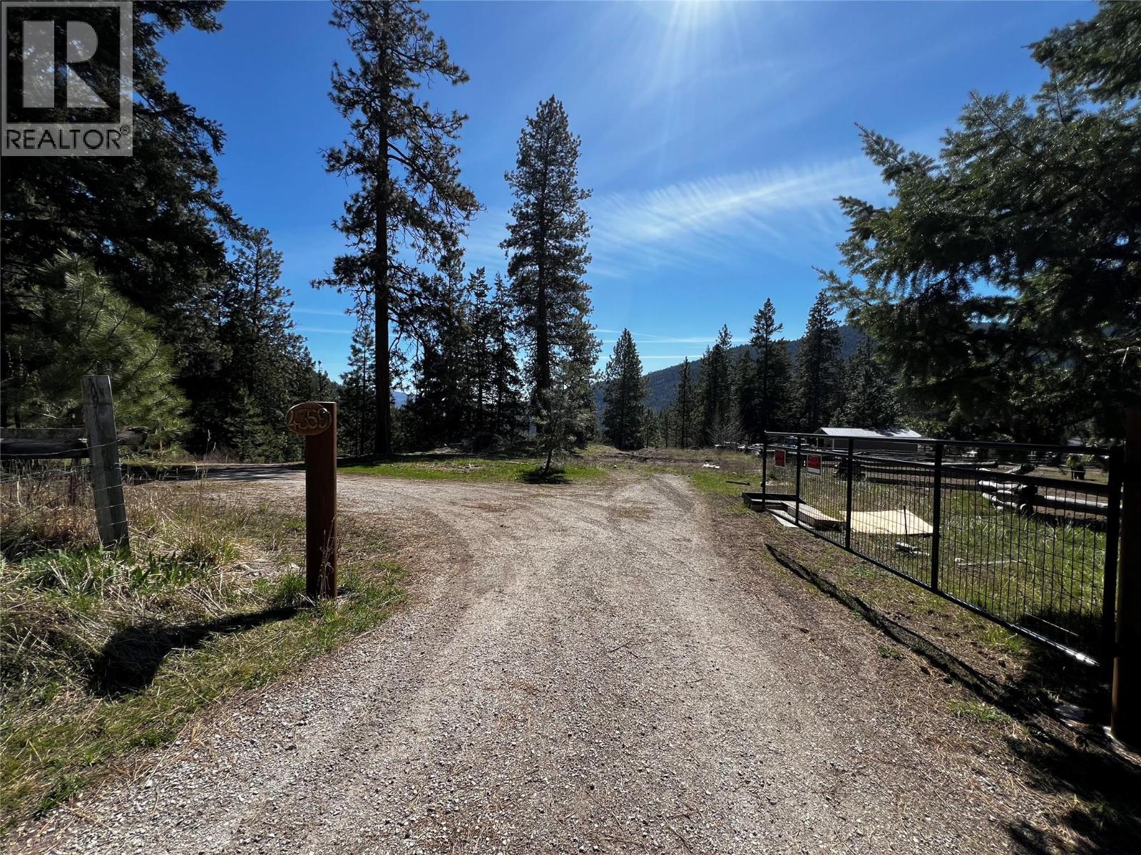 4359 Maxwell Road, Peachland
