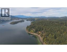 240 Old Scott Road, Salt Spring Island, BC V8K2L6 Photo 16