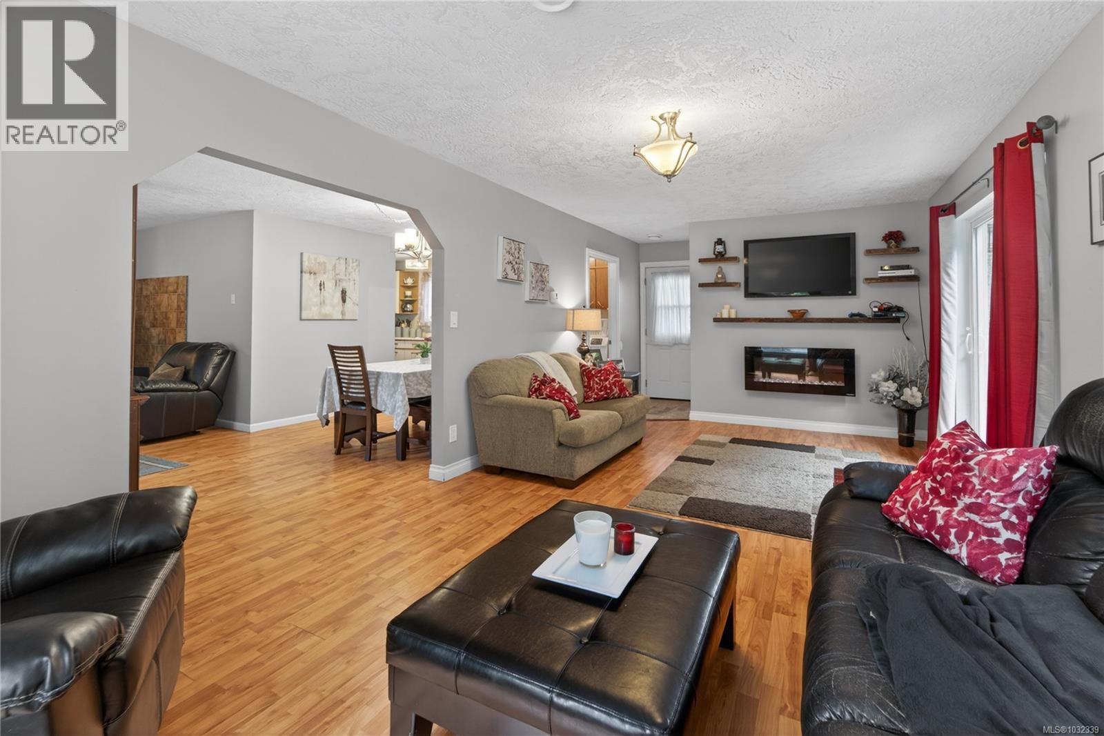 6741 HELGESEN RD - 16