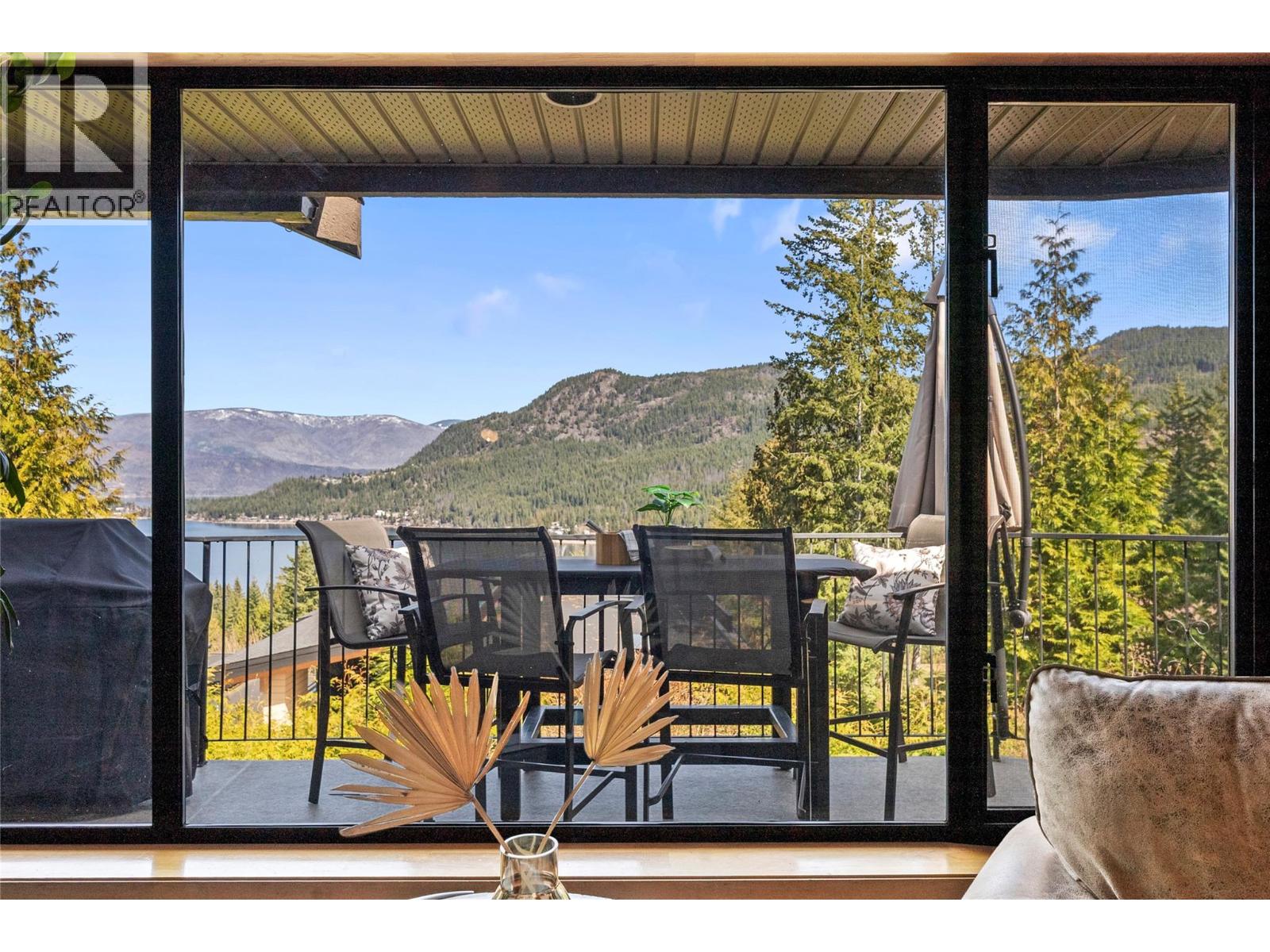 2631 GRAND VIEW PLACE - 8