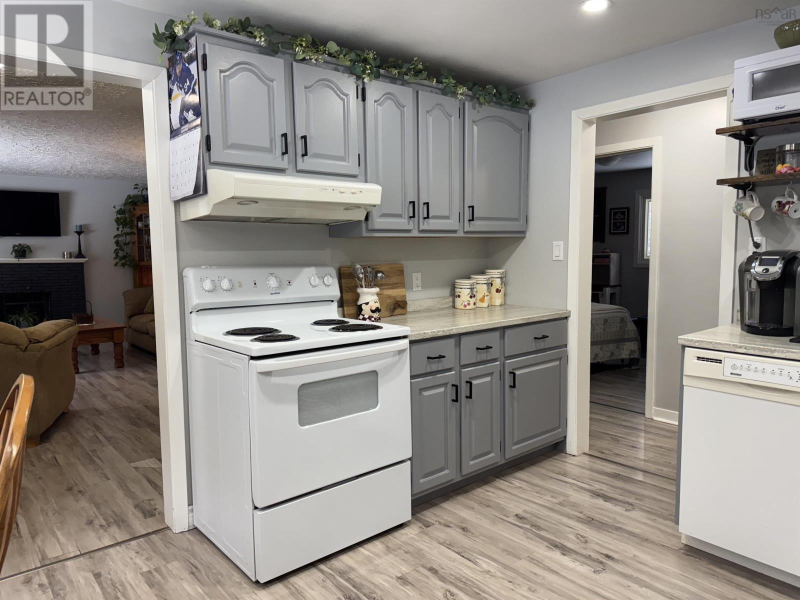 Property 8 of 22 of 233 Greenfield Road