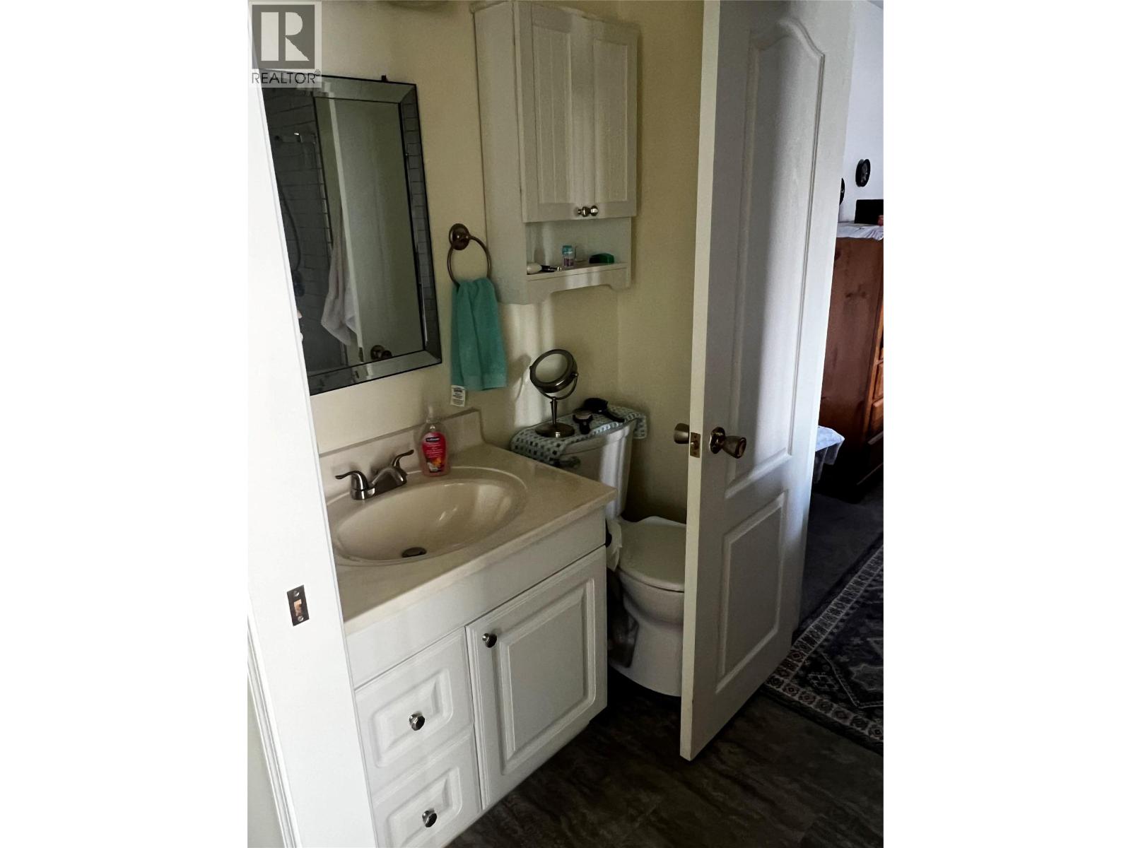  5702 Jackpine Lane, Osoyoos