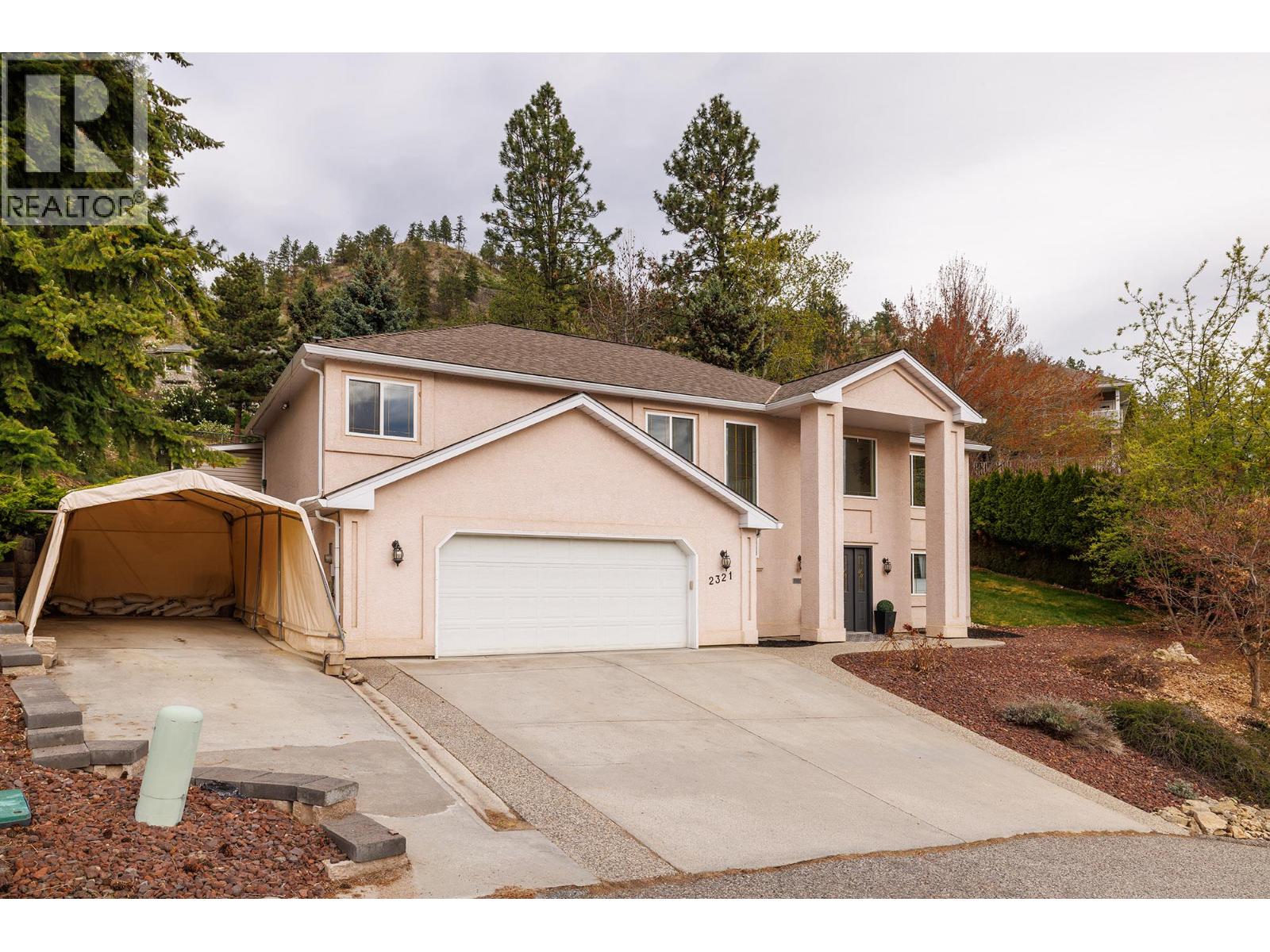  2321 Lillooet Crescent, Kelowna