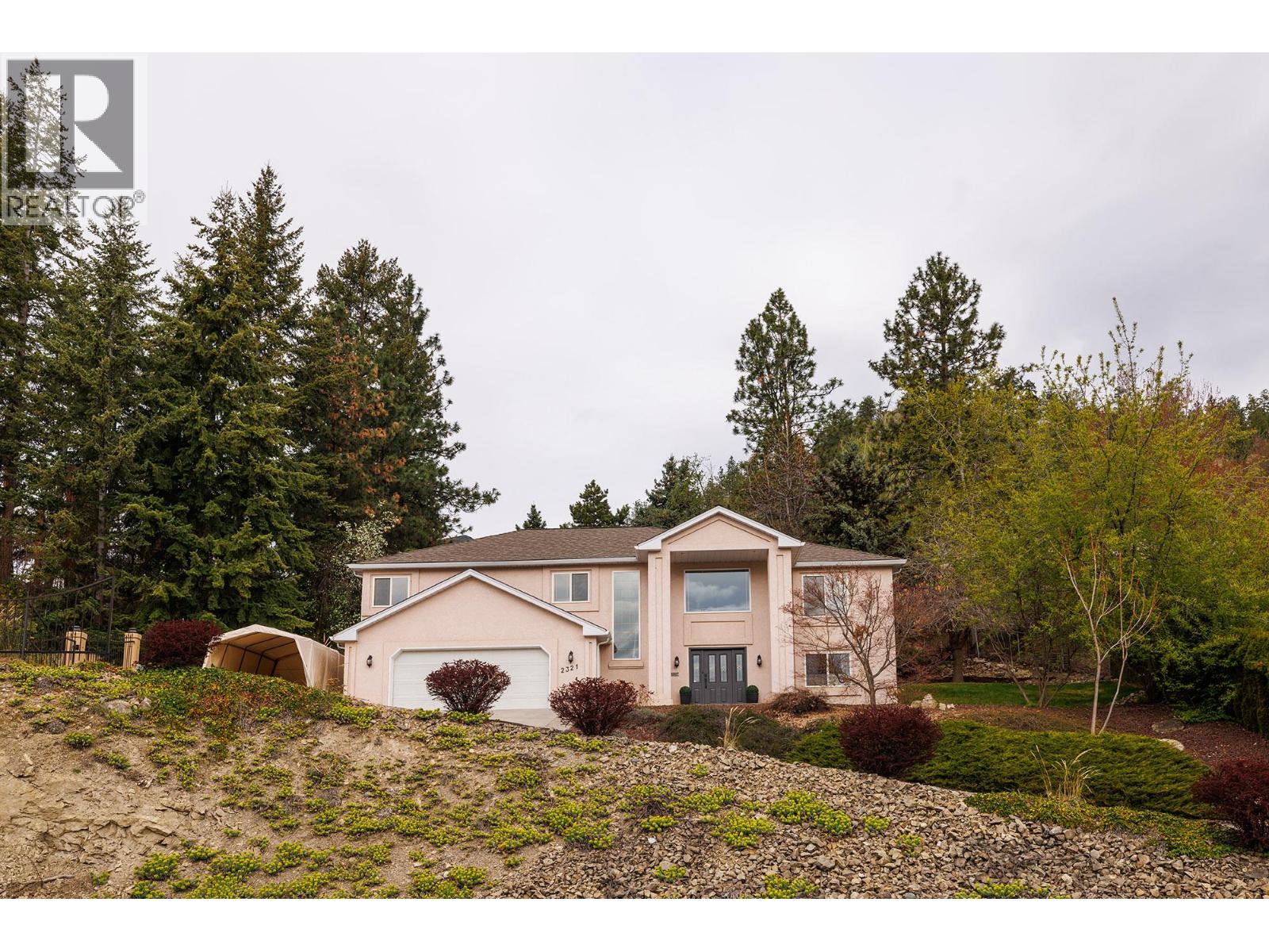  2321 Lillooet Crescent, Kelowna