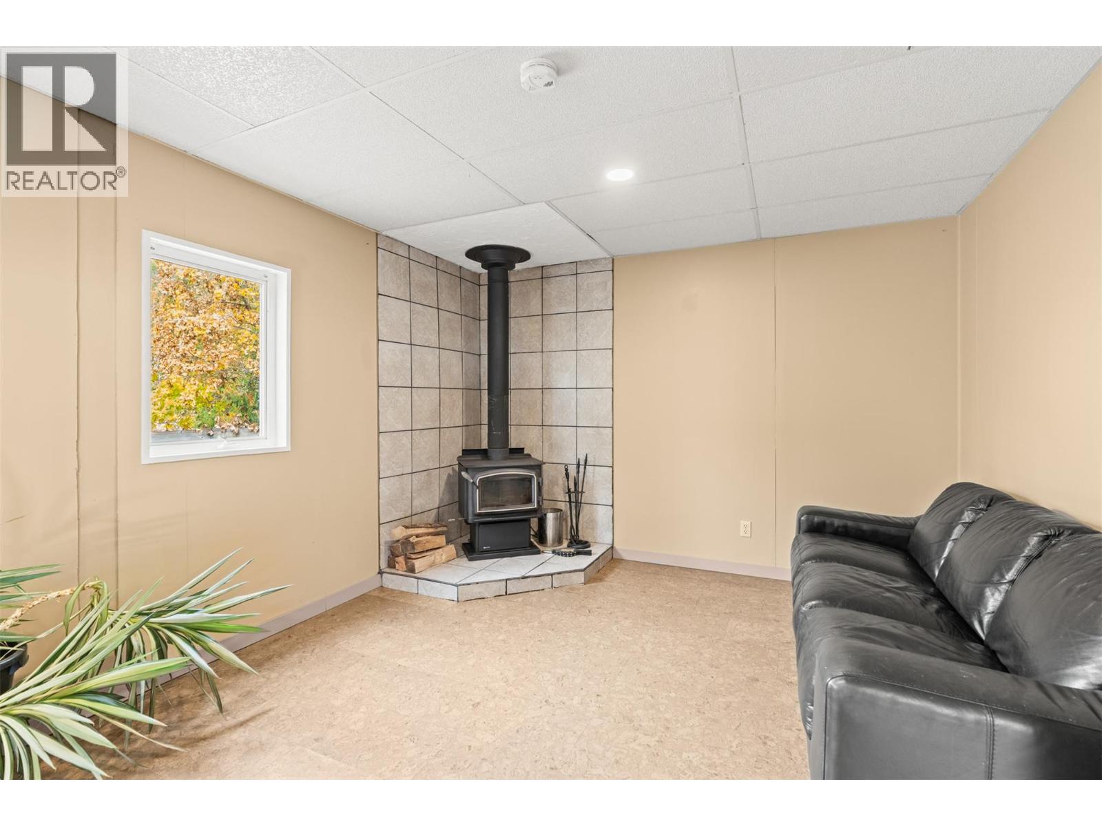 #11 959 ENDERBY MABEL LAKE ROAD - 13