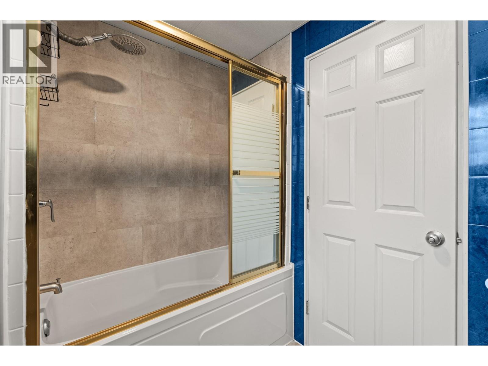 #11 959 ENDERBY MABEL LAKE ROAD - 19