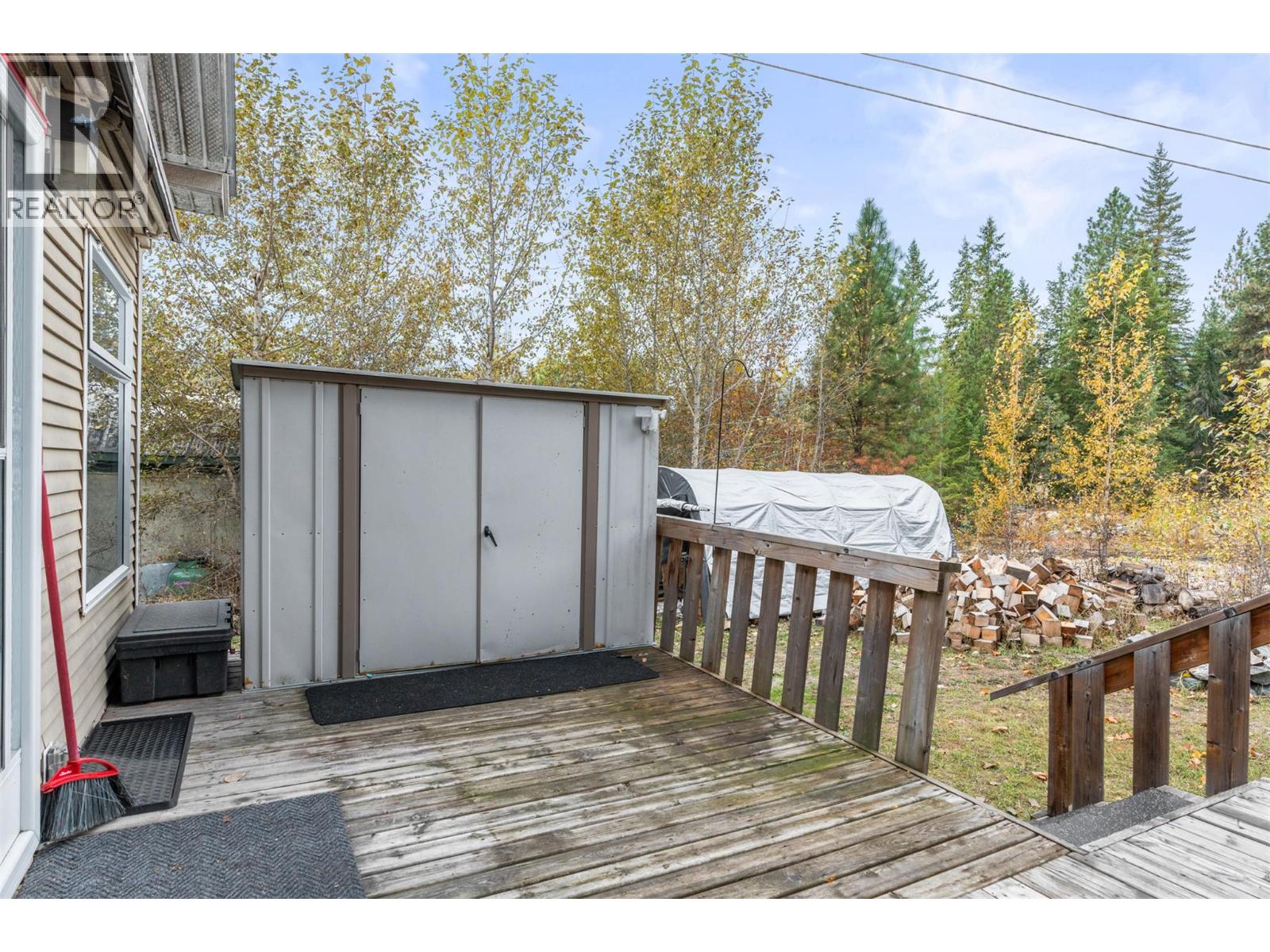 #11 959 ENDERBY MABEL LAKE ROAD - 33