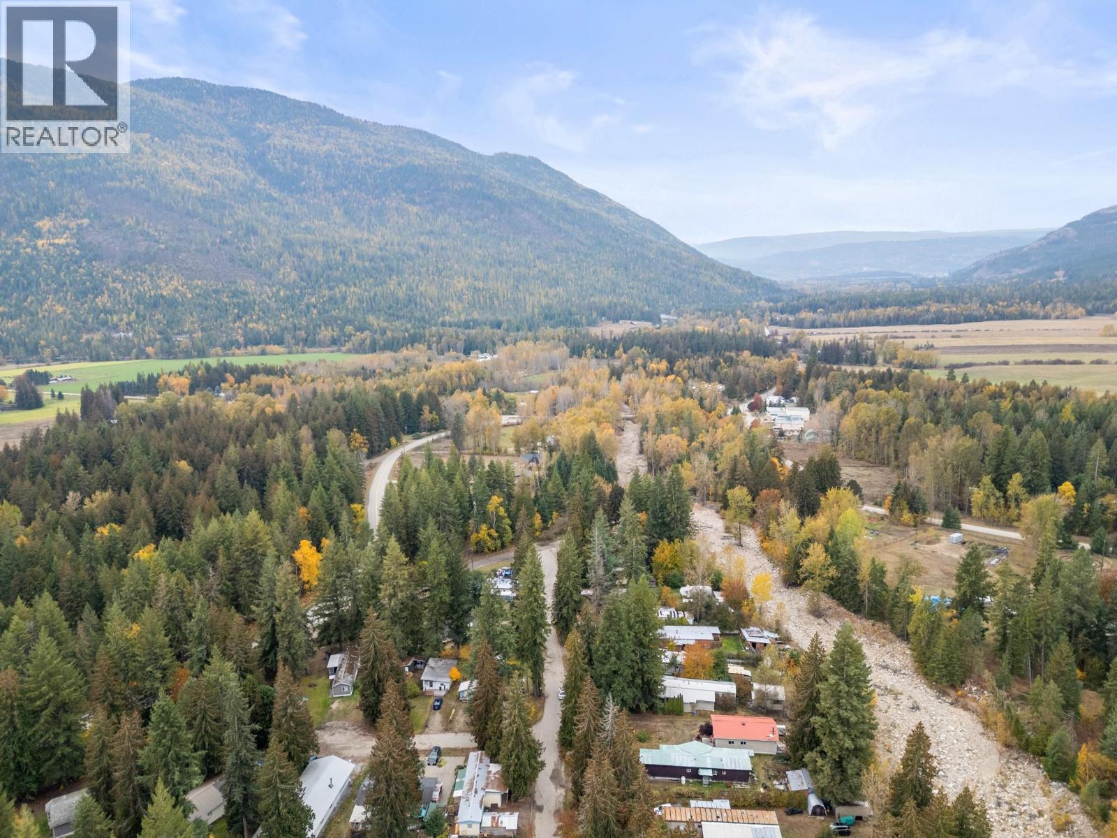 #11 959 ENDERBY MABEL LAKE ROAD - 42