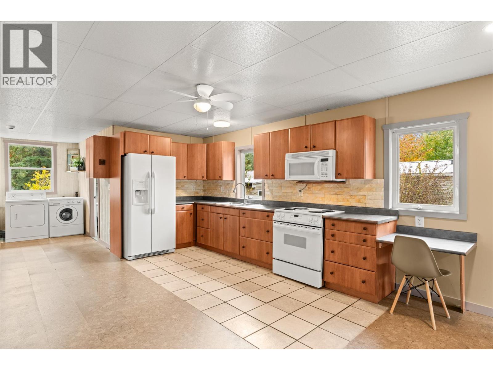 #11 959 ENDERBY MABEL LAKE ROAD - 8