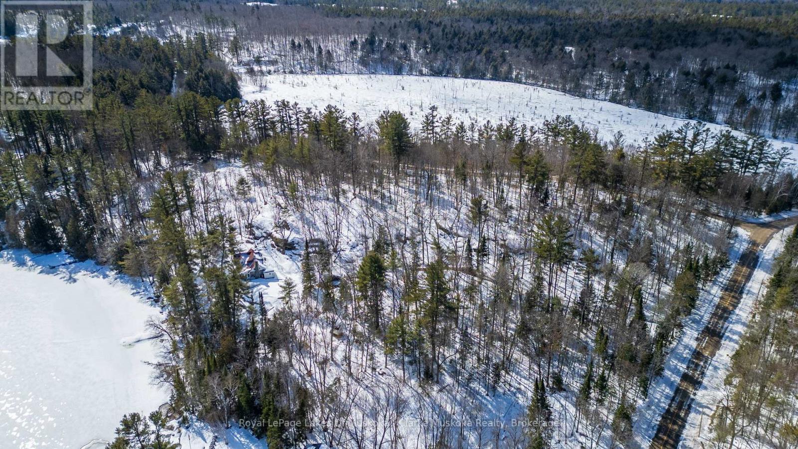 250 & 252 CLEAR LAKE ROAD — photo 35