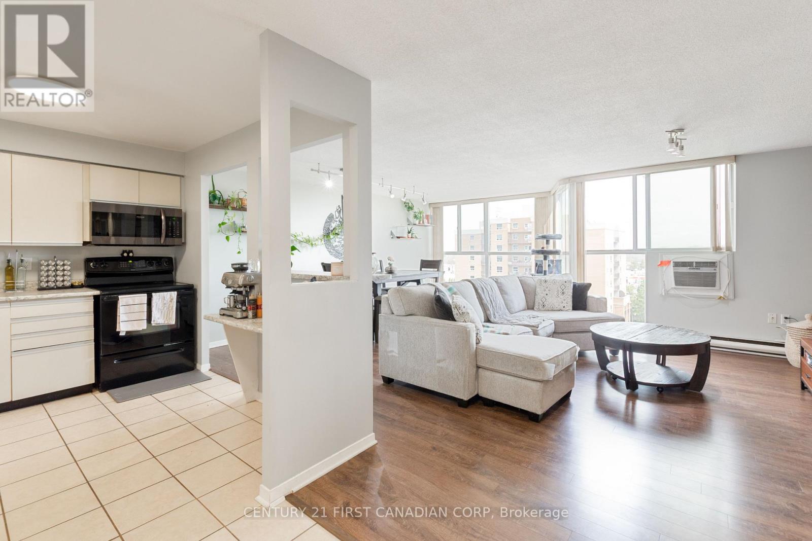 #801 127 BELMONT DRIVE - 11