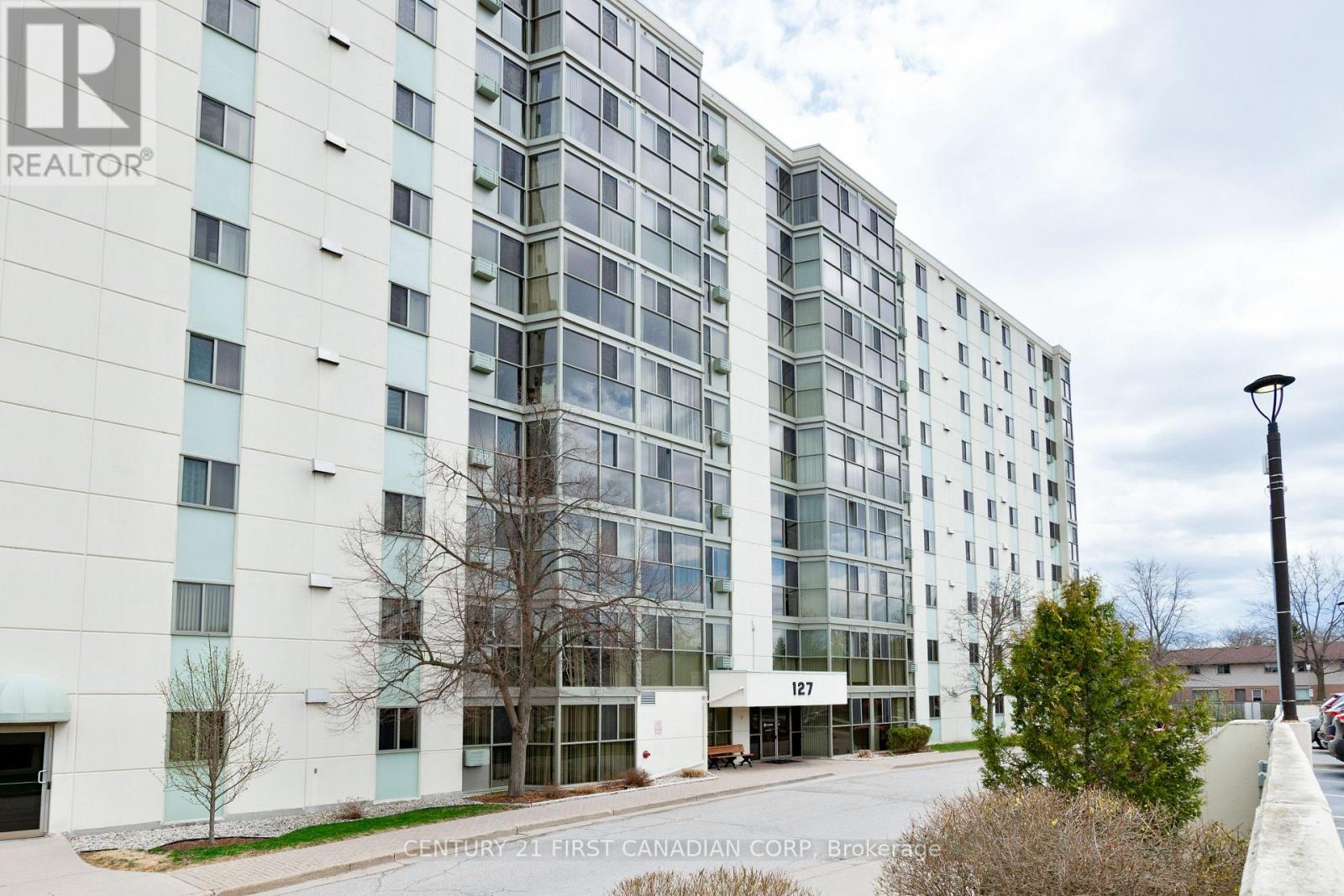 801 - 127 BELMONT DRIVE — photo 2
