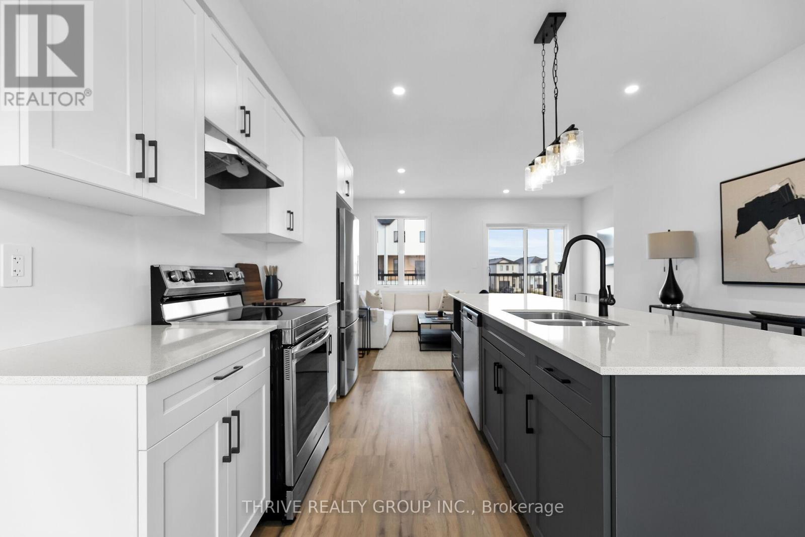 74 - 1595 CAPRI CRESCENT — photo 11