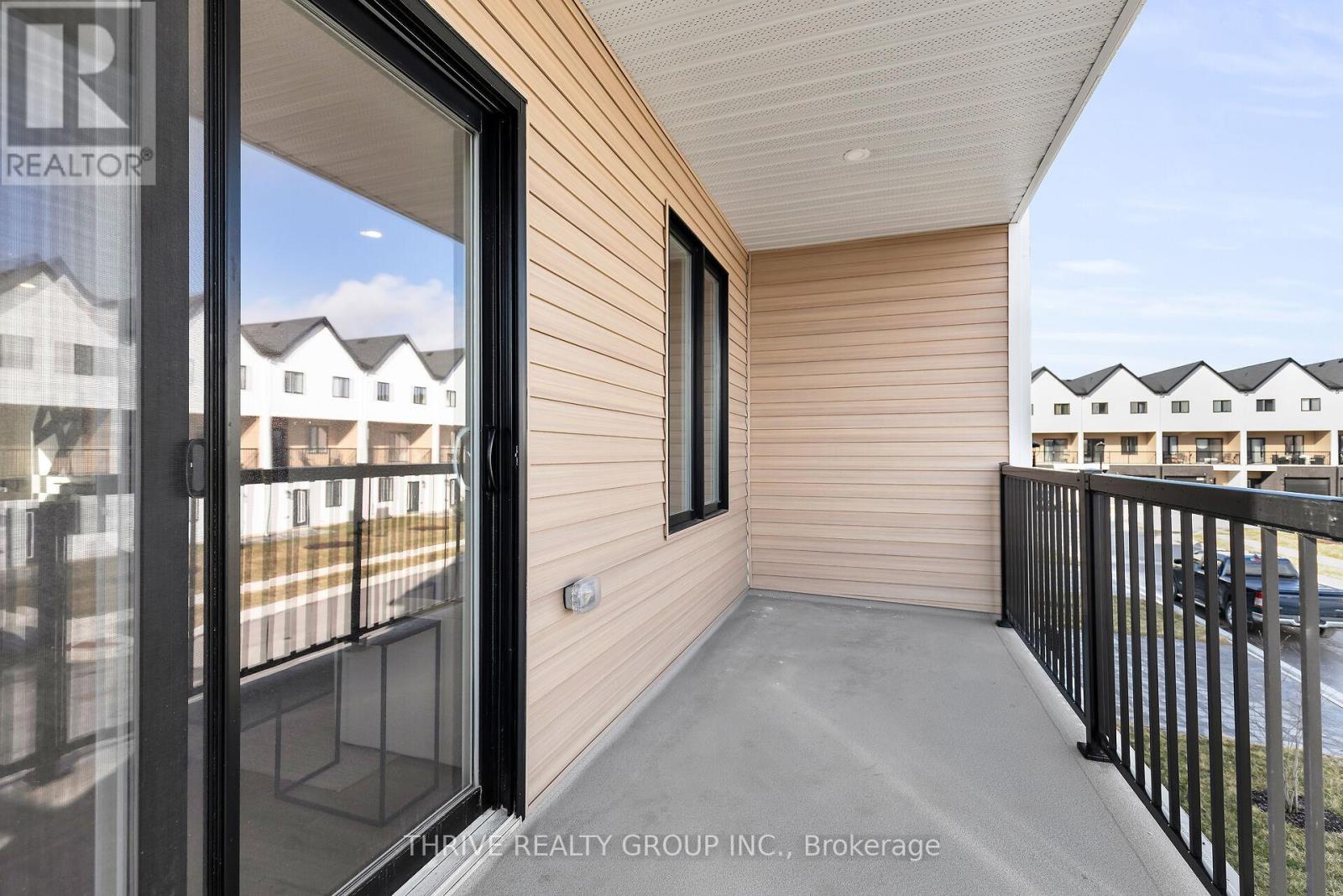 74 - 1595 CAPRI CRESCENT — photo 22