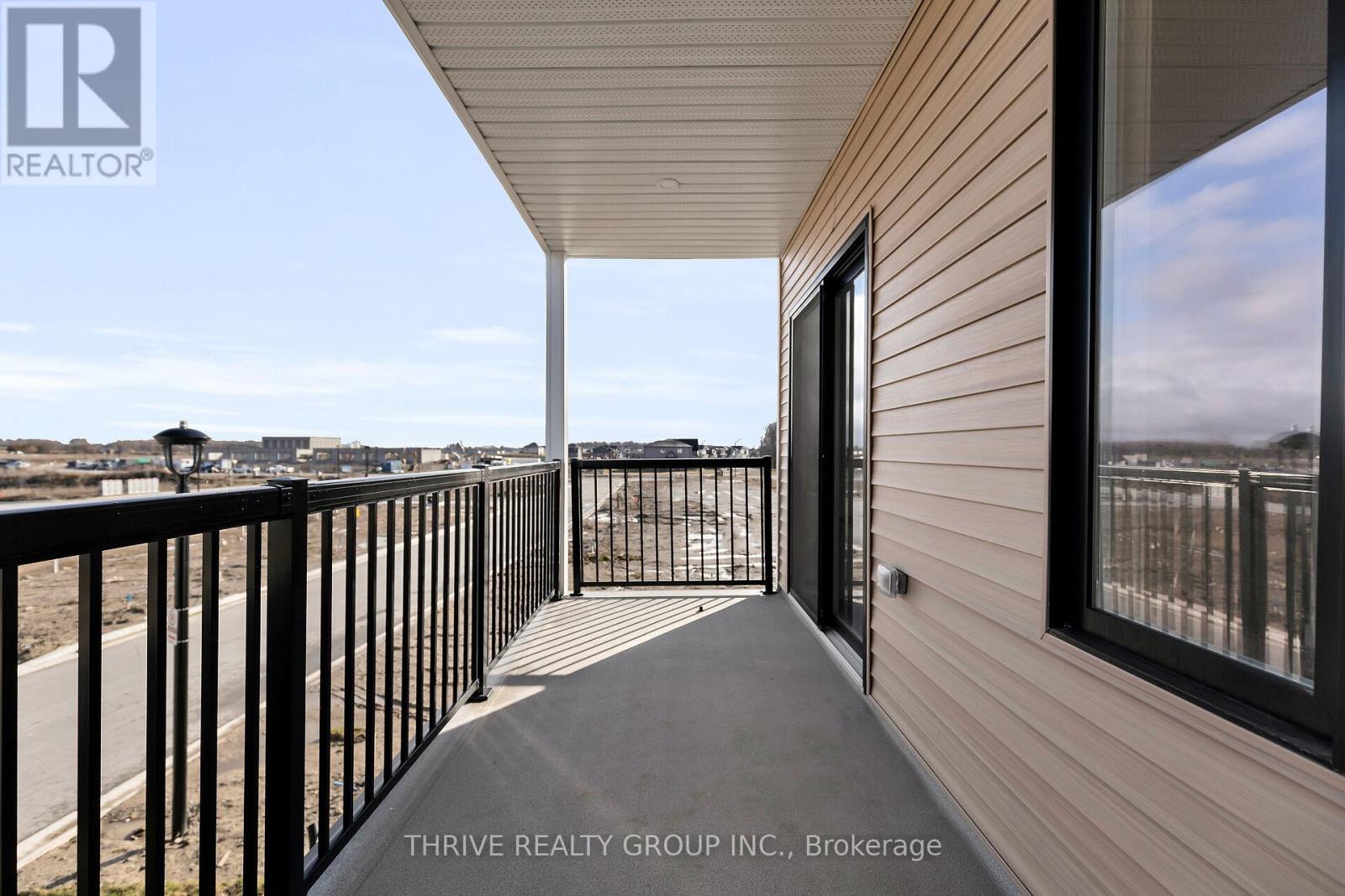 74 - 1595 CAPRI CRESCENT — photo 23