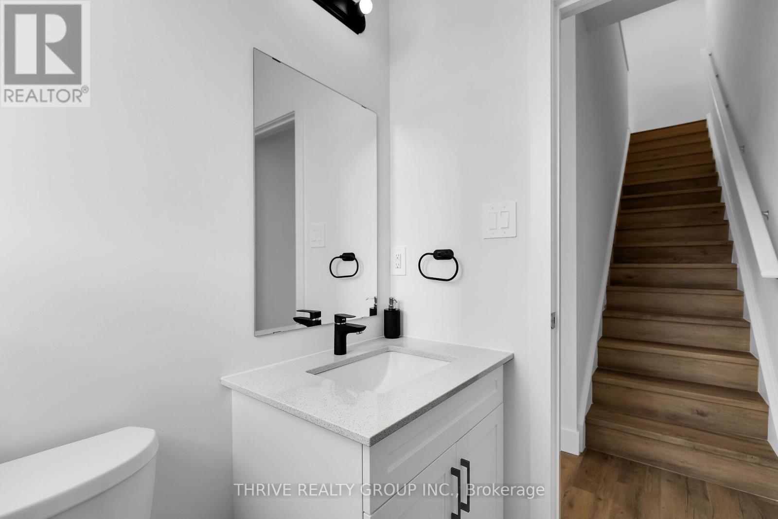 74 - 1595 CAPRI CRESCENT — photo 24