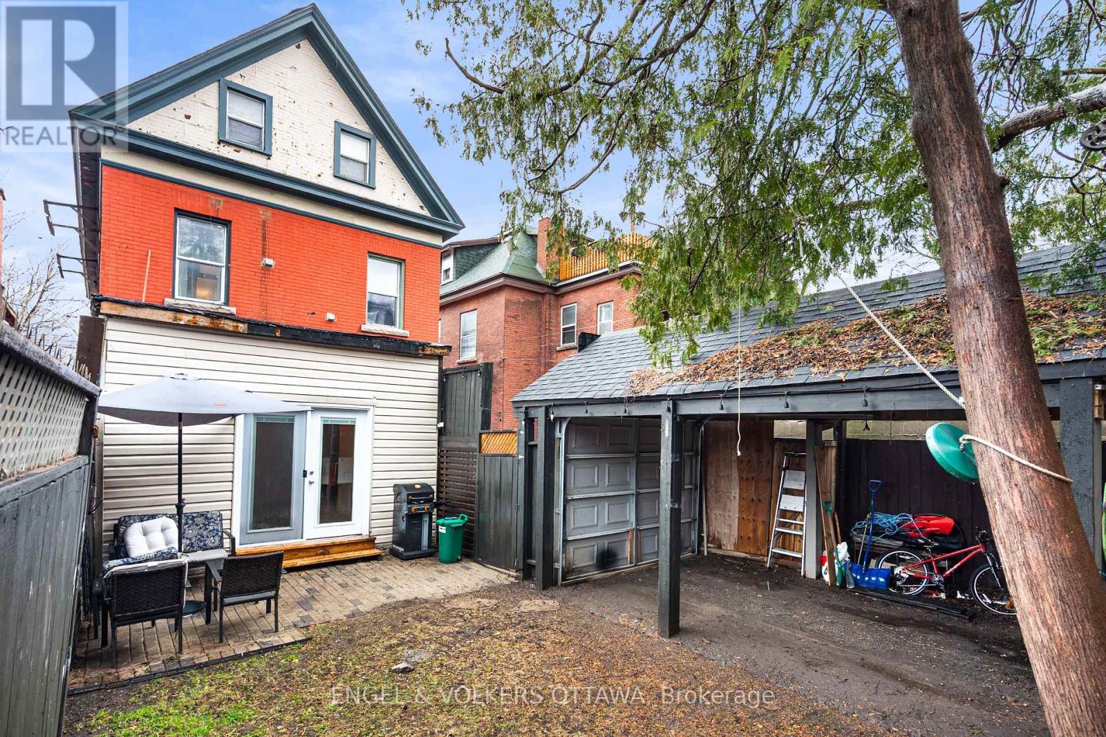 553 GILMOUR STREET — photo 49