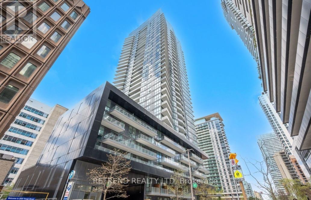Listing photo of 802 - 30 ROEHAMPTON AVENUE