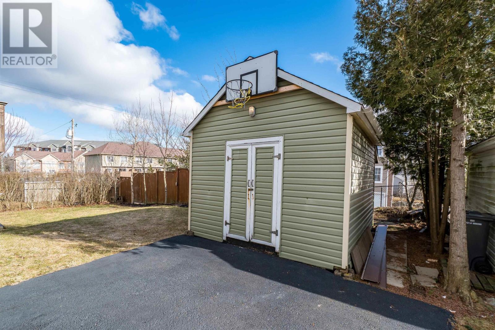 Property 45 of 50 of 833 Basinview Drive