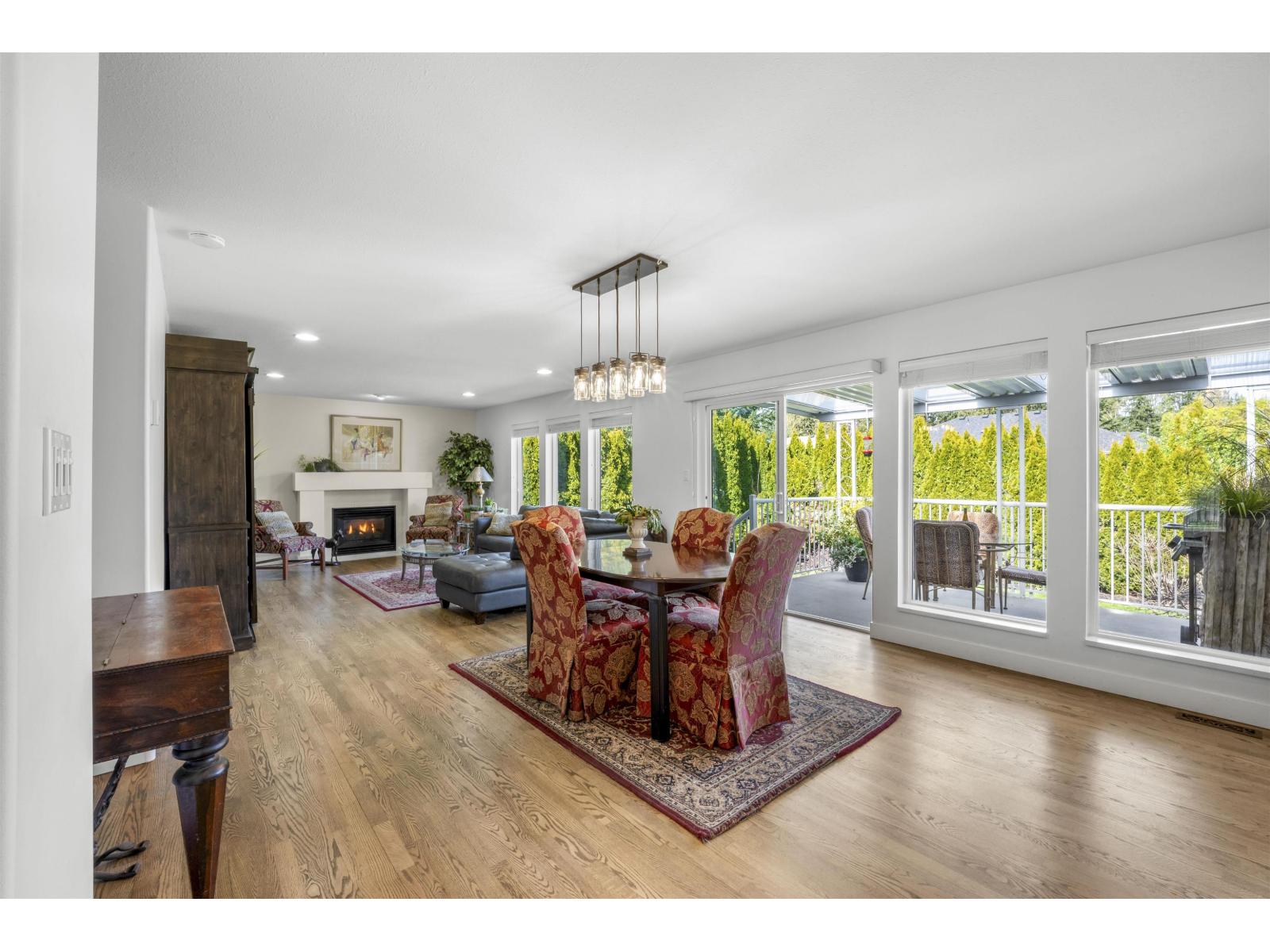 321 CHESTNUT AVENUE, Harrison Hot Springs, Harrison Hot Springs