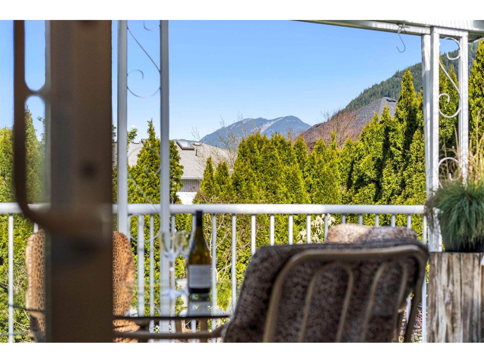 321 CHESTNUT AVENUE, Harrison Hot Springs, Harrison Hot Springs
