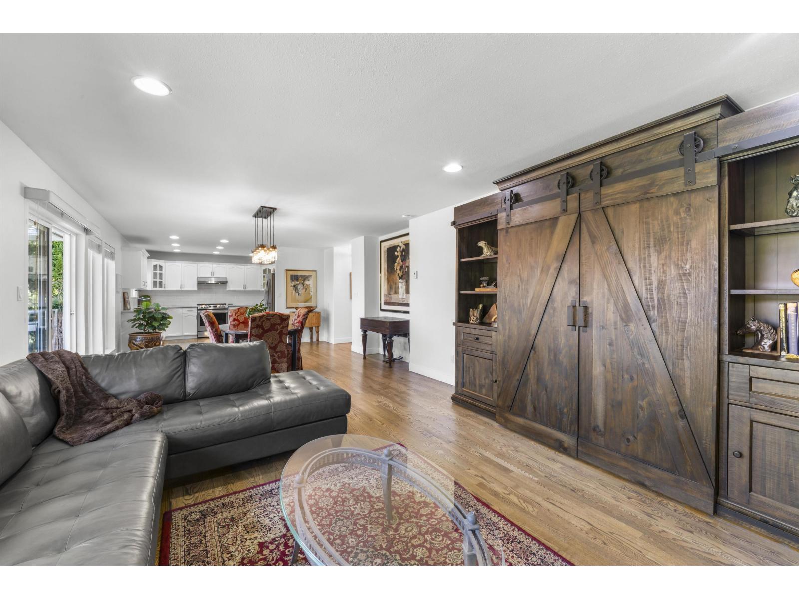 321 CHESTNUT AVENUE, Harrison Hot Springs, Harrison Hot Springs