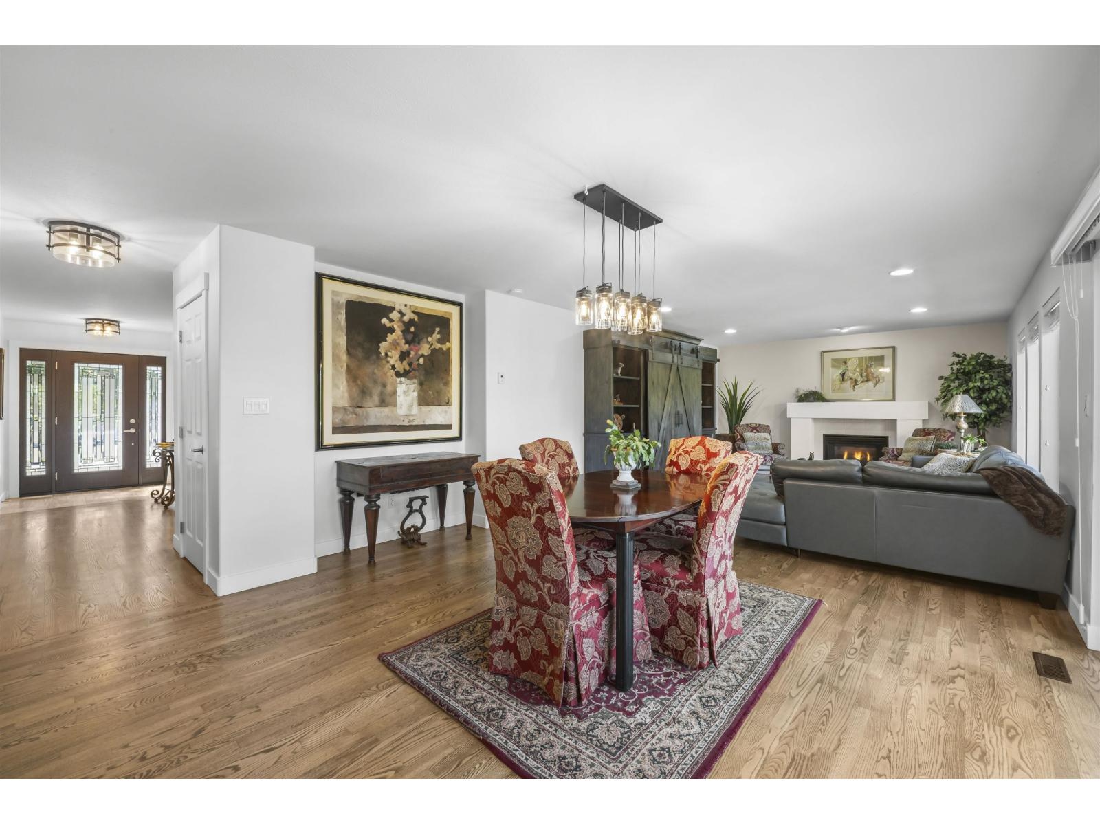 321 CHESTNUT AVENUE, Harrison Hot Springs, Harrison Hot Springs