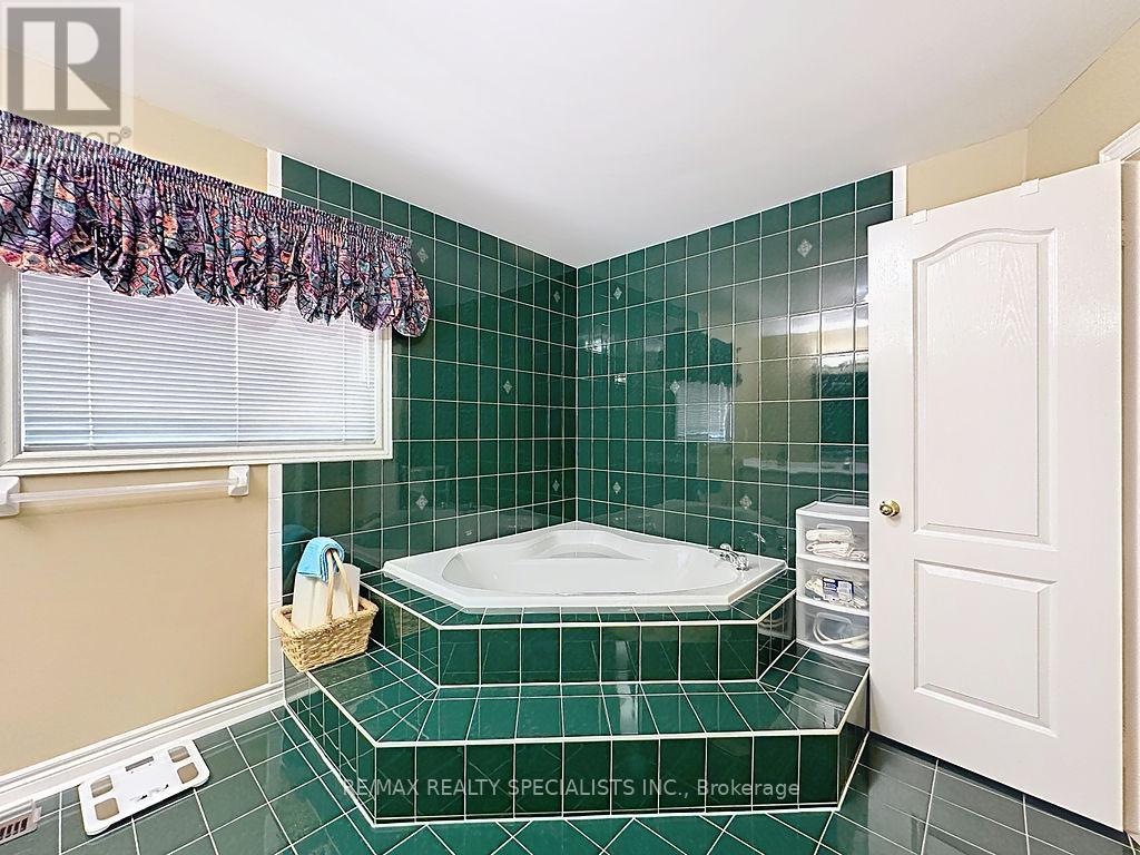 9 SIESTA COURT - Image 25