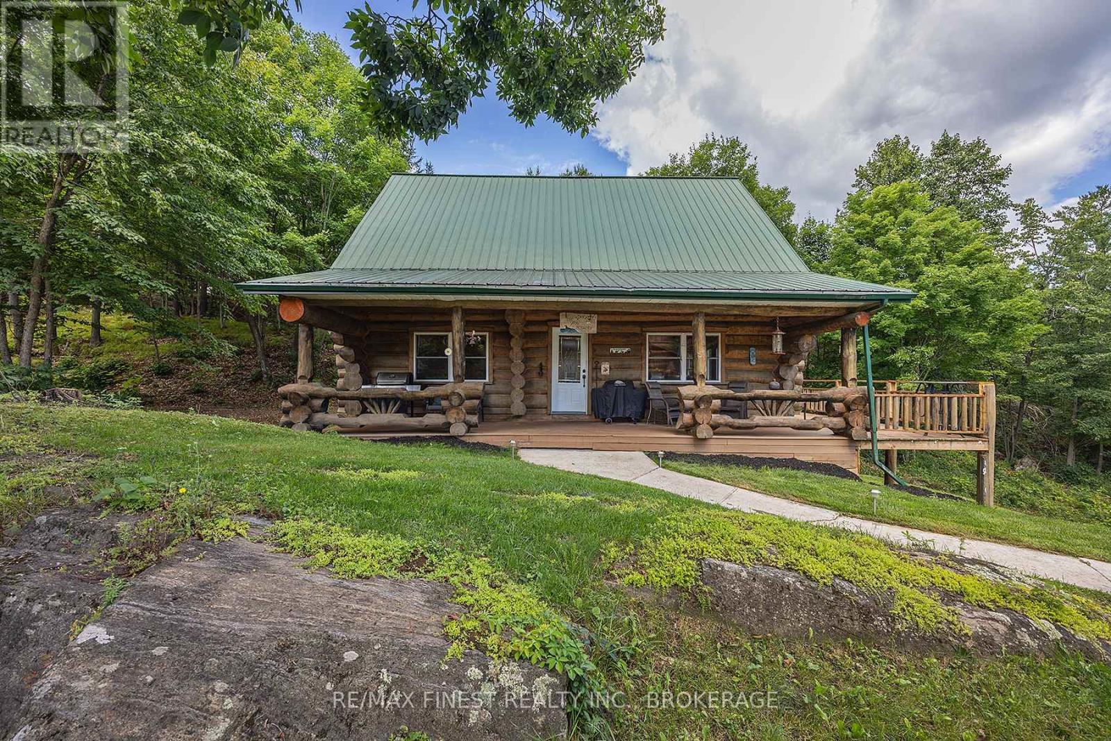 7679 PERTH ROAD - 3