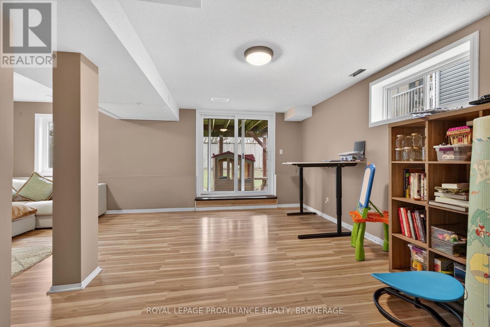 462 WESTON CRESCENT, Kingston (East Gardiners Rd), Ontario, K7M9E8 — Photo 34
