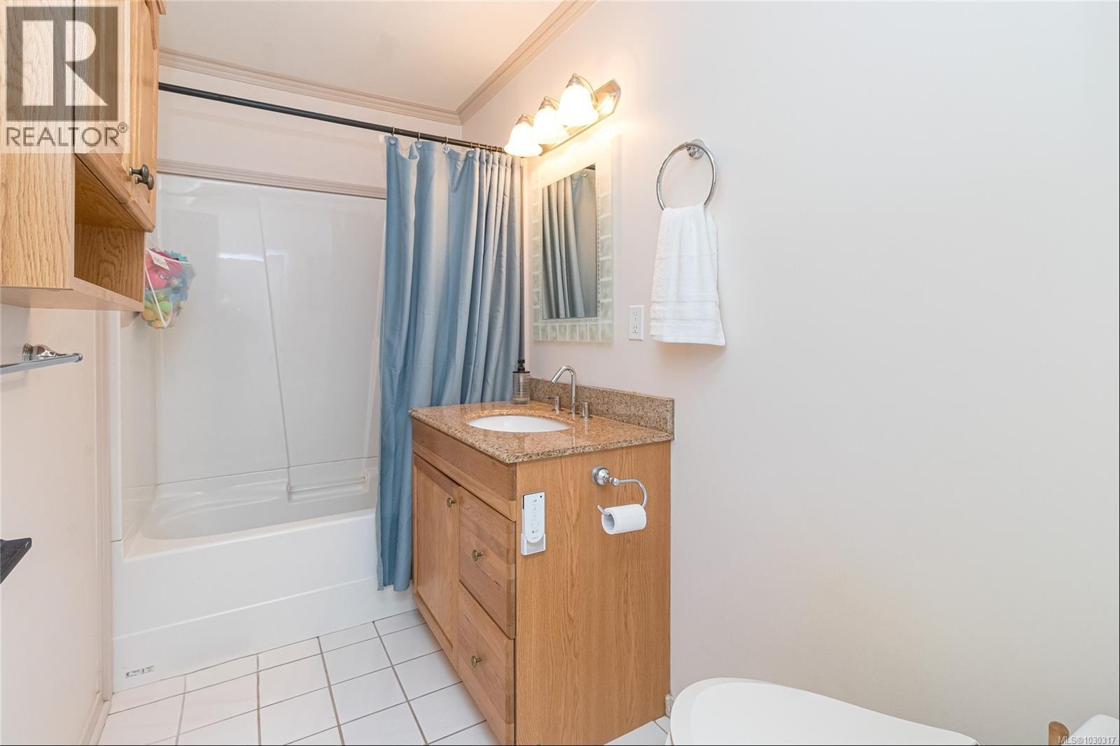 815 Hereward Road, Victoria
