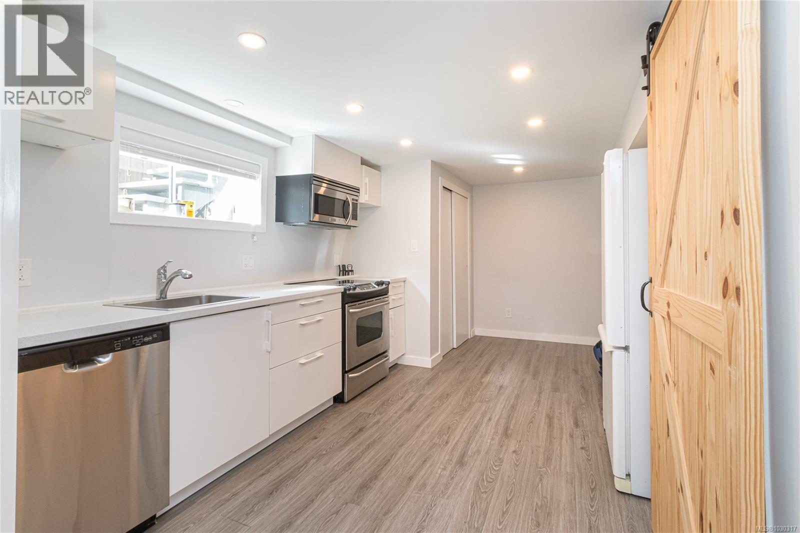  815 Hereward Road, Victoria