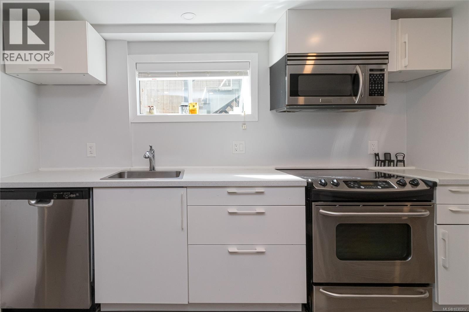  815 Hereward Road, Victoria