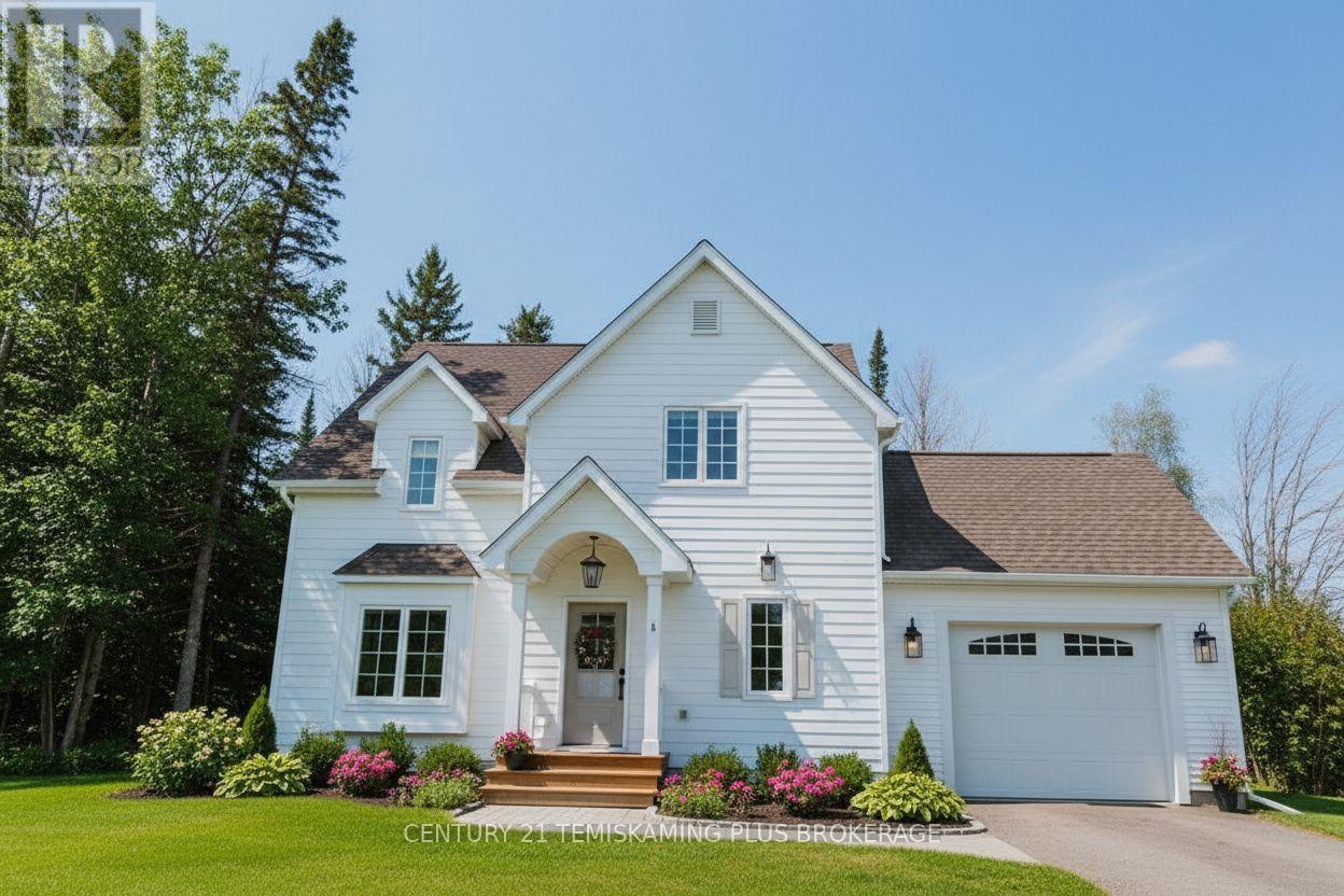 272 COSMAN CRESCENT — photo 36