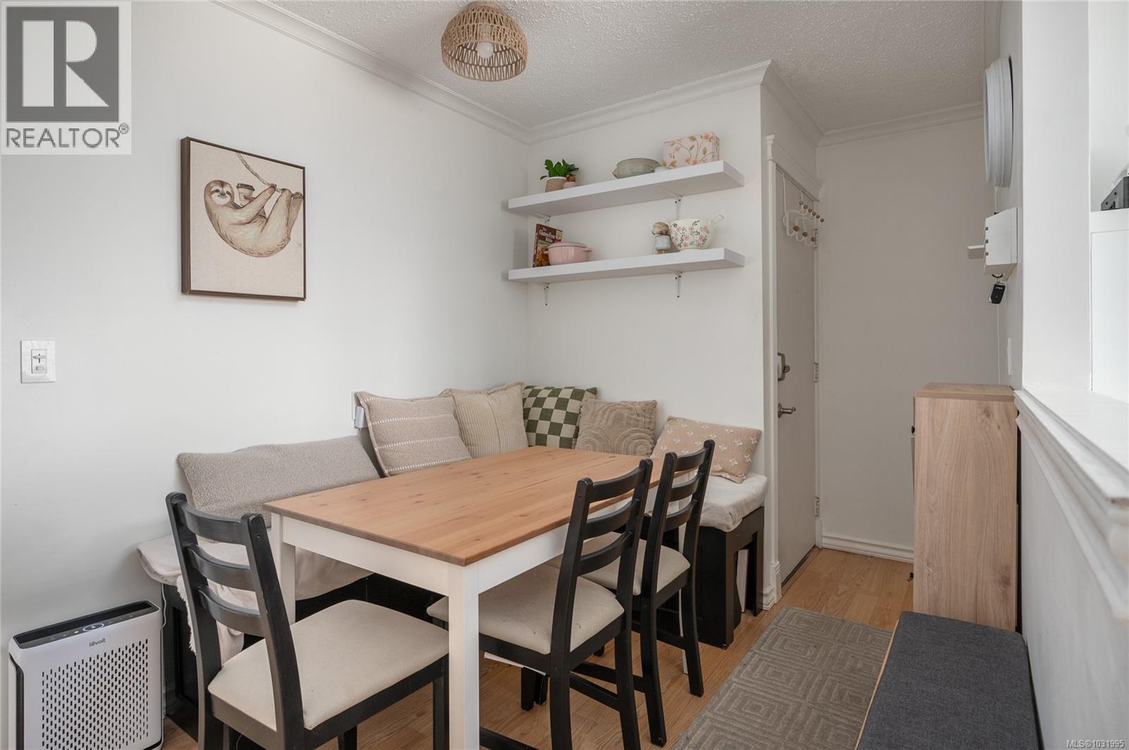 #41 25 PRYDE AVE - Image 2