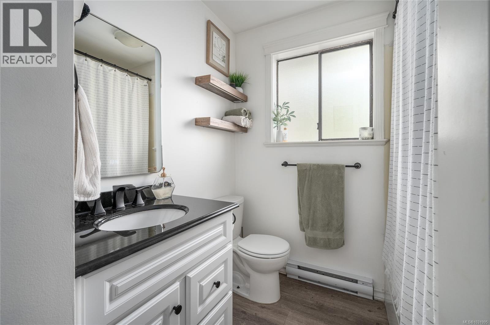 #41 25 PRYDE AVE - 13