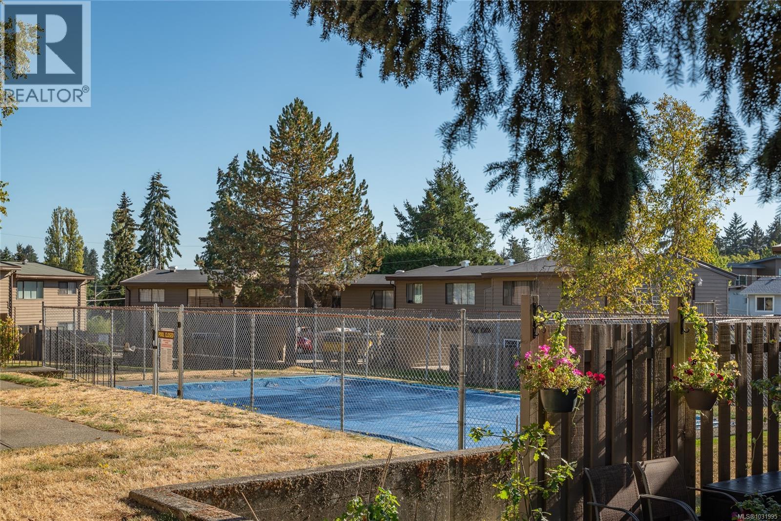 #41 25 PRYDE AVE - 21