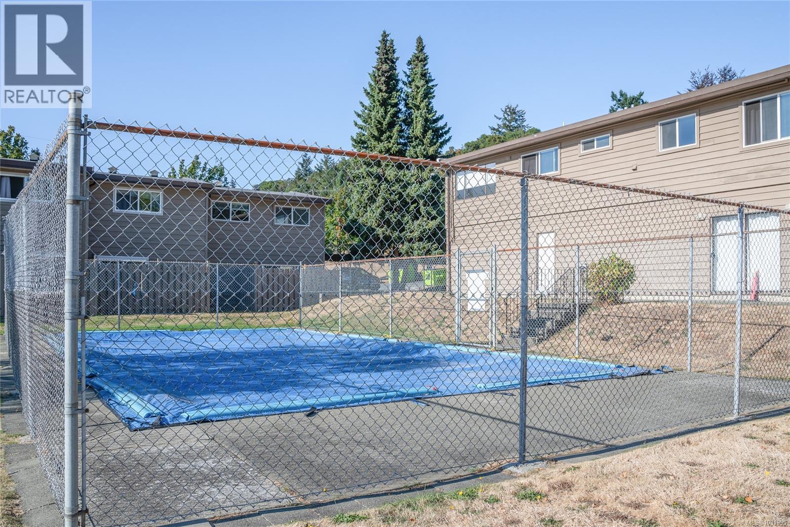 #41 25 PRYDE AVE - 20