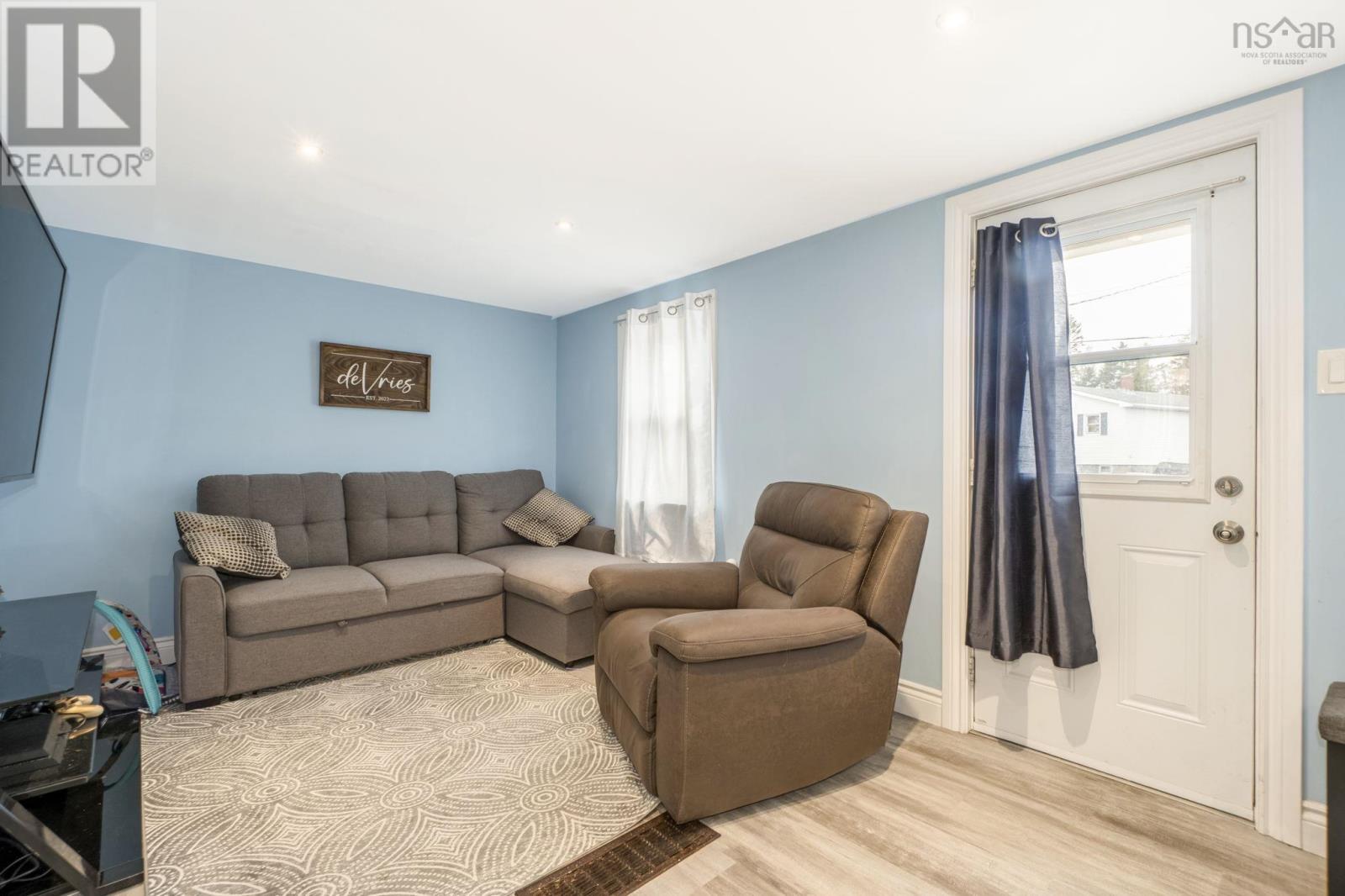 Property 4 of 13 of 9 Barclay Avenue