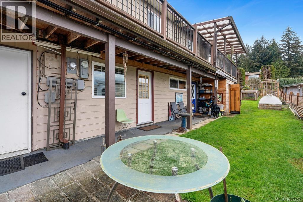 11090 CHEMAINUS RD - 28