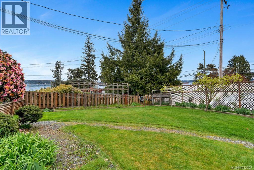 11090 CHEMAINUS RD - 44