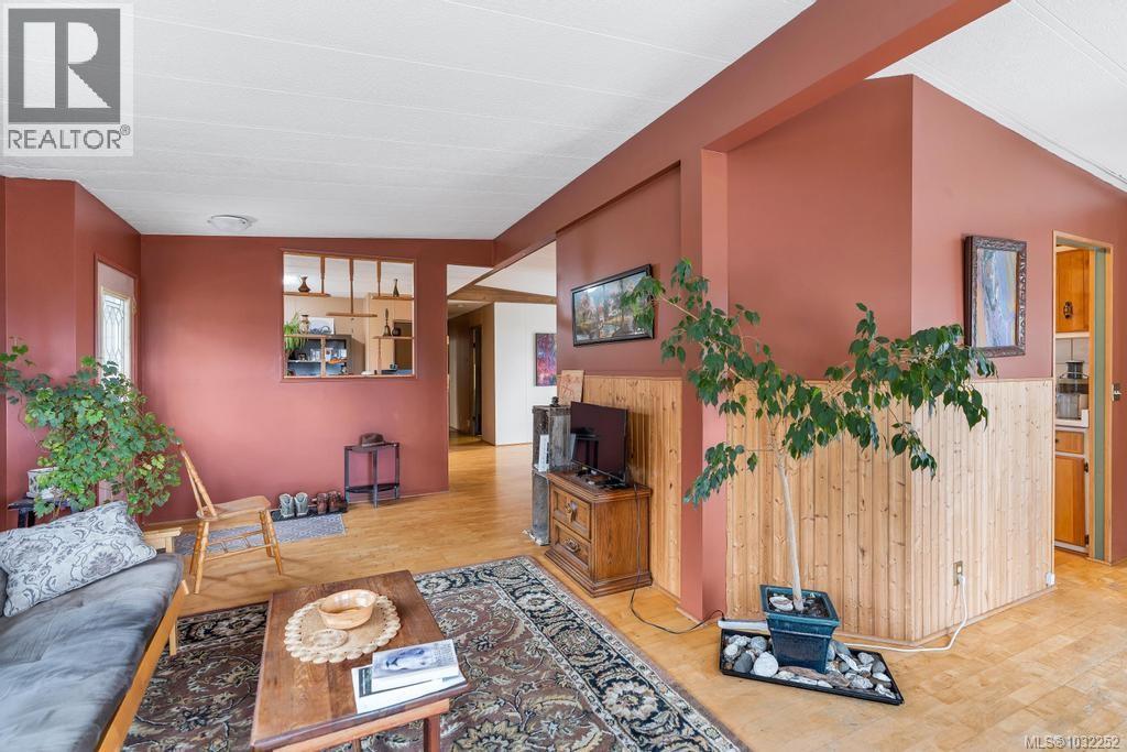 11090 CHEMAINUS RD - 6