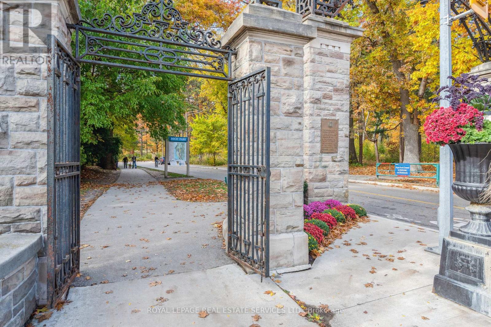 29 PARKSIDE DRIVE — photo 44