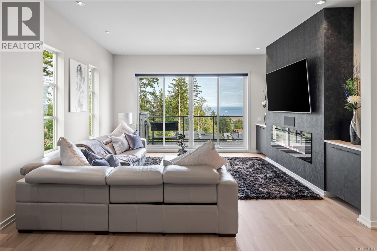 542 GURUNANK LANE - Image 3