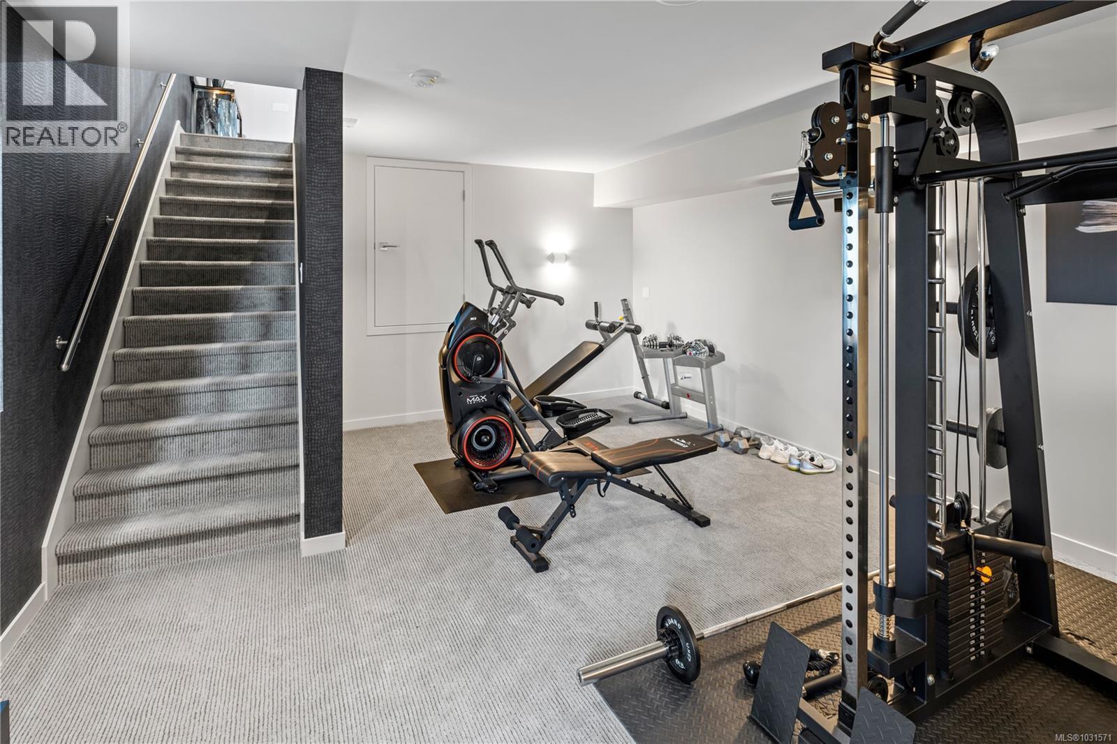 542 GURUNANK LANE - 30