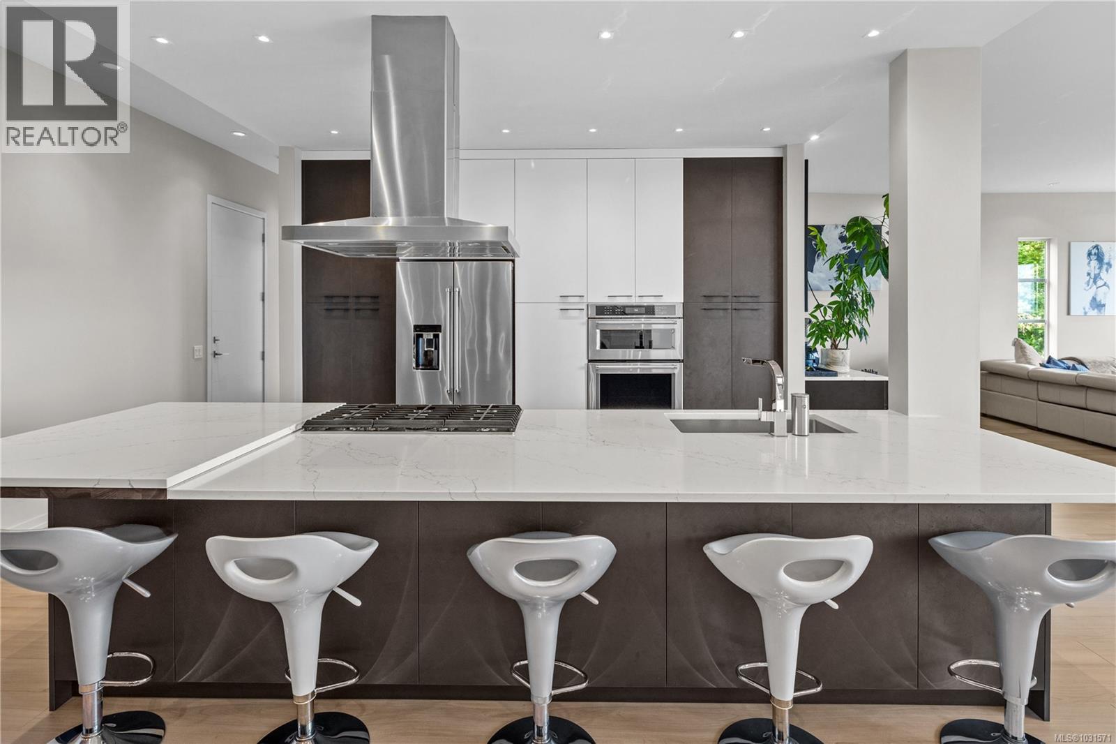 542 GURUNANK LANE - 5