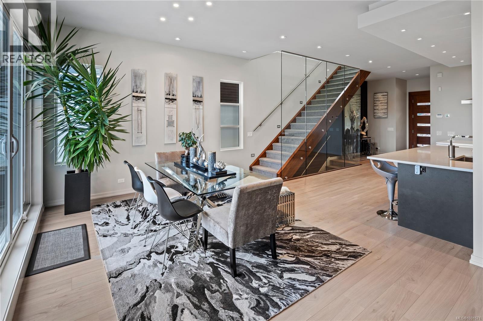 542 Gurunank Lane - 6