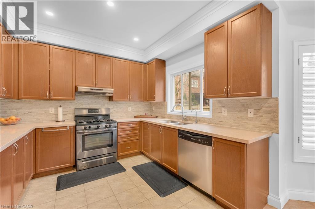 6 WILSONGARY Circle, Ajax, Ontario, L1T0G7 — Photo 17